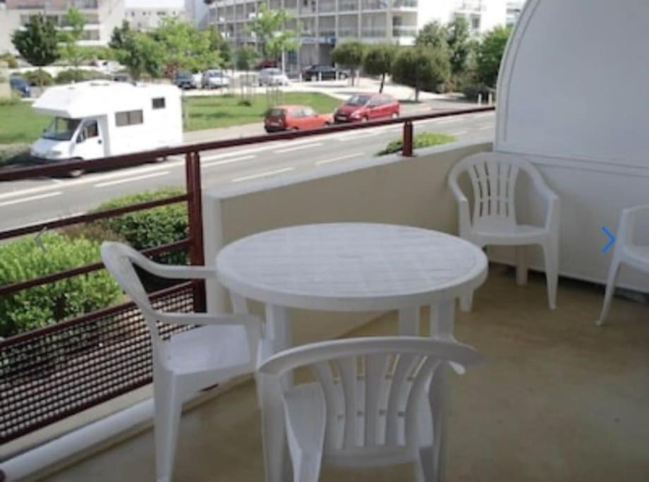 La Rochelle Minimes - Studio Meuble Avec Piscine ภายนอก รูปภาพ
